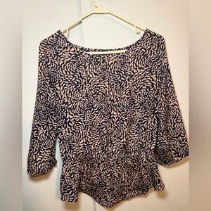 I Love H-81 Floral Blouse Size Large. Style #8293307.